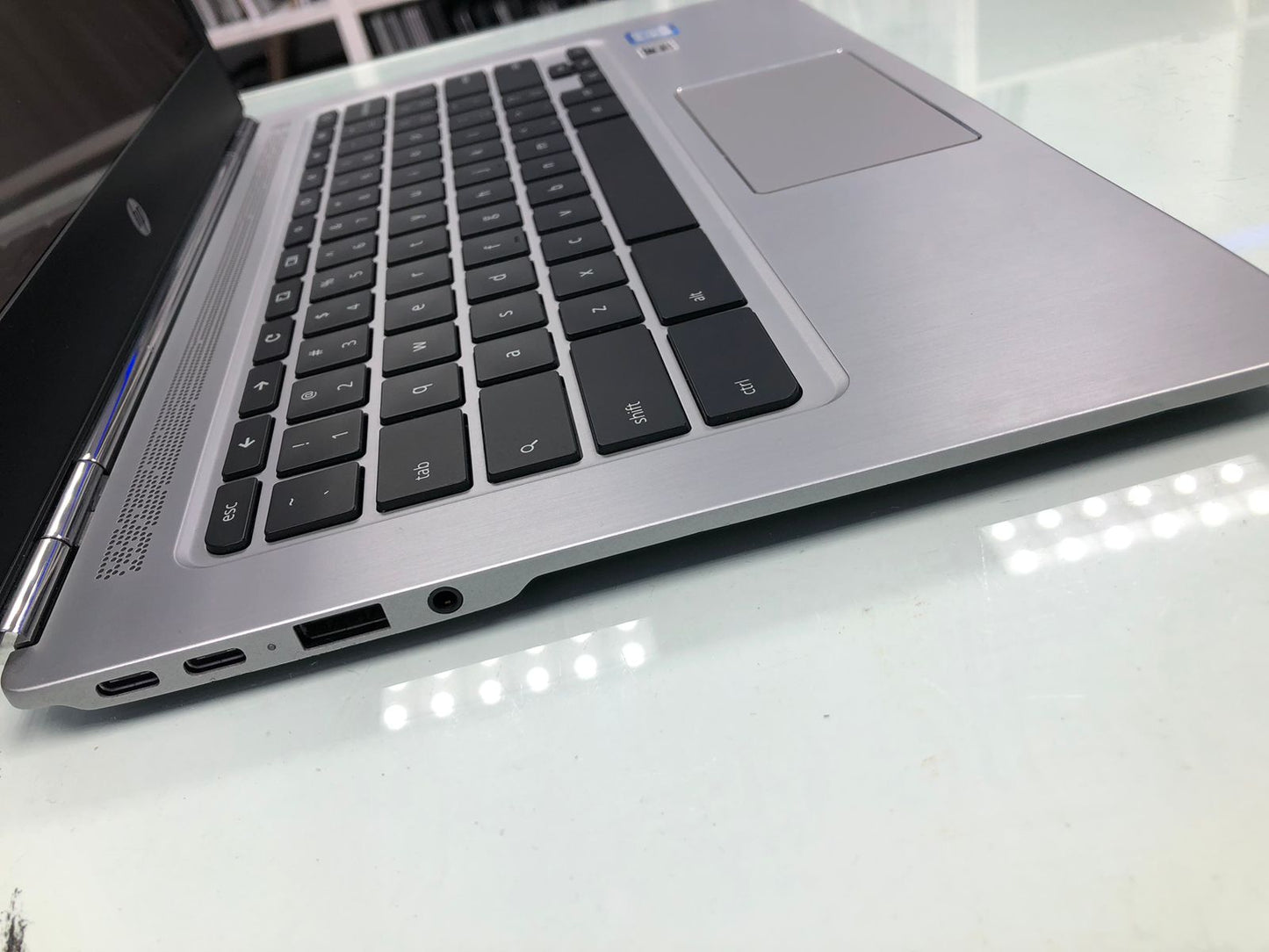 HP Chromebook 13 G1 Core m7 16GB RAM 32GB SSD Premium Lightweight Laptop Linux Ready